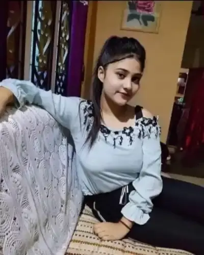 Call Girls Service in Warud